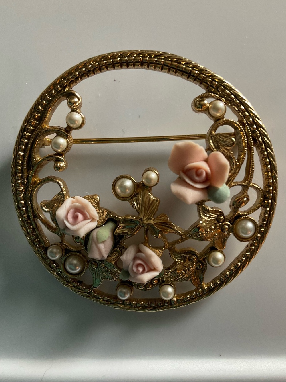 Gold-Tone Filigree Pink Porcelain Roses and Faux Pearl Circle Brooch 1 3/4